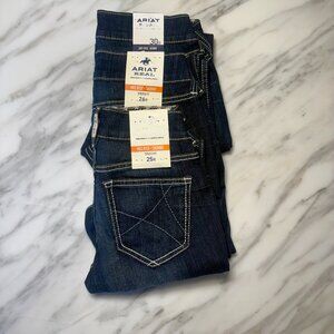 Ariat® R.E.A.L. Mid Rise Stretch Outseam Ella Skinny Jean - Size 30